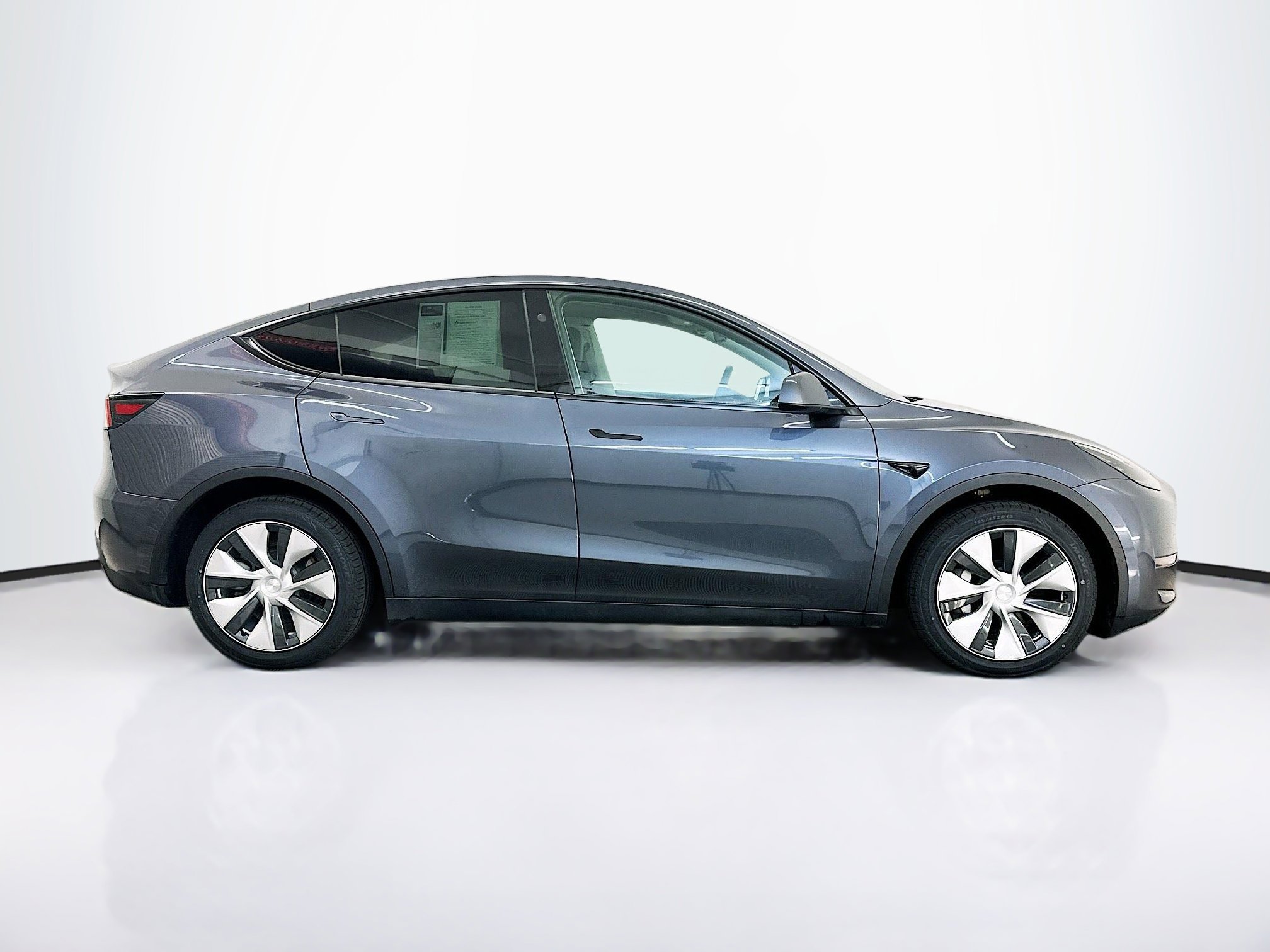 Used 2023 Tesla Model Y Long Range image 10