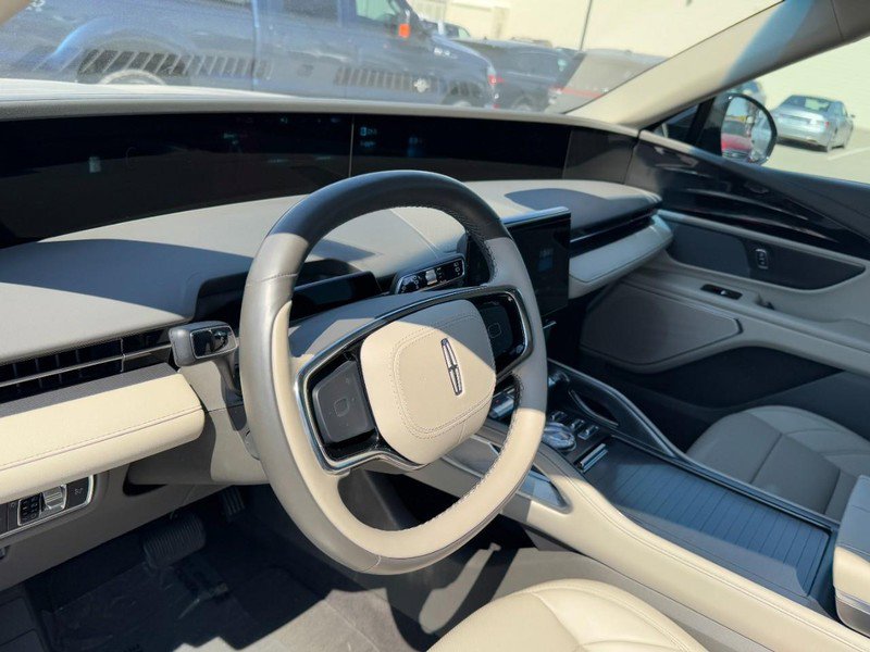 Certified 2024 Lincoln Nautilus Premier image 15