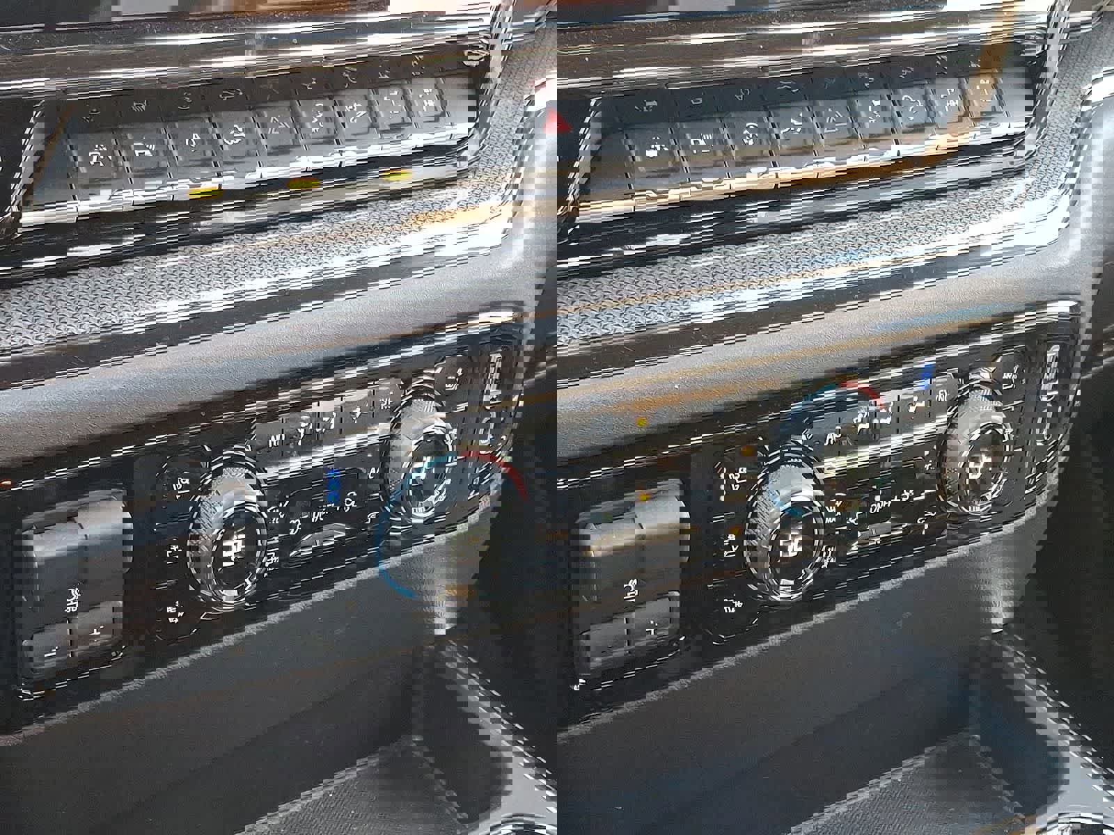 Used 2023 Chevrolet Silverado 1500 ZR2 w/ Technology Package image 23