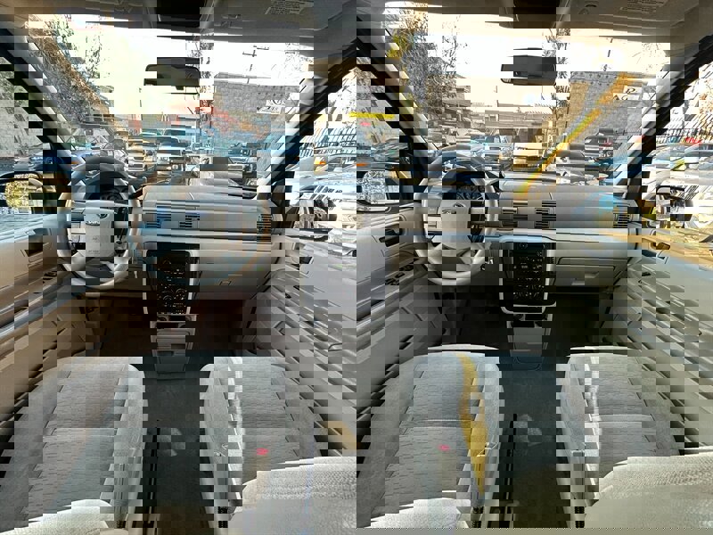 Used 2005 Ford Freestar SE image 14