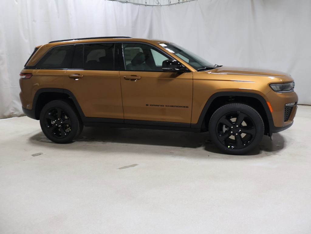 New 2026 Jeep Grand Cherokee Limited image 7