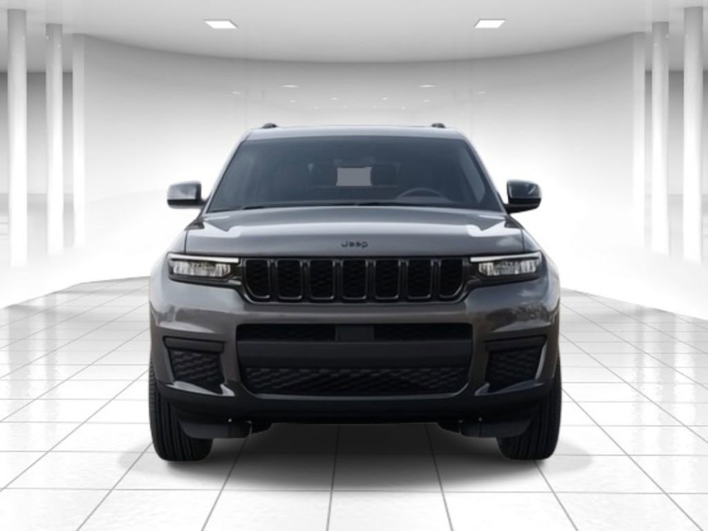 New 2025 Jeep Grand Cherokee L Altitude image 6