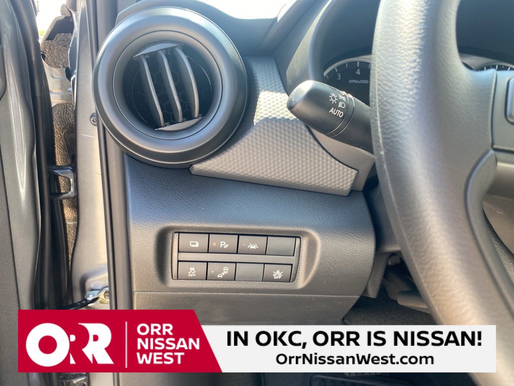 New 2025 Nissan Kicks Play S image 26