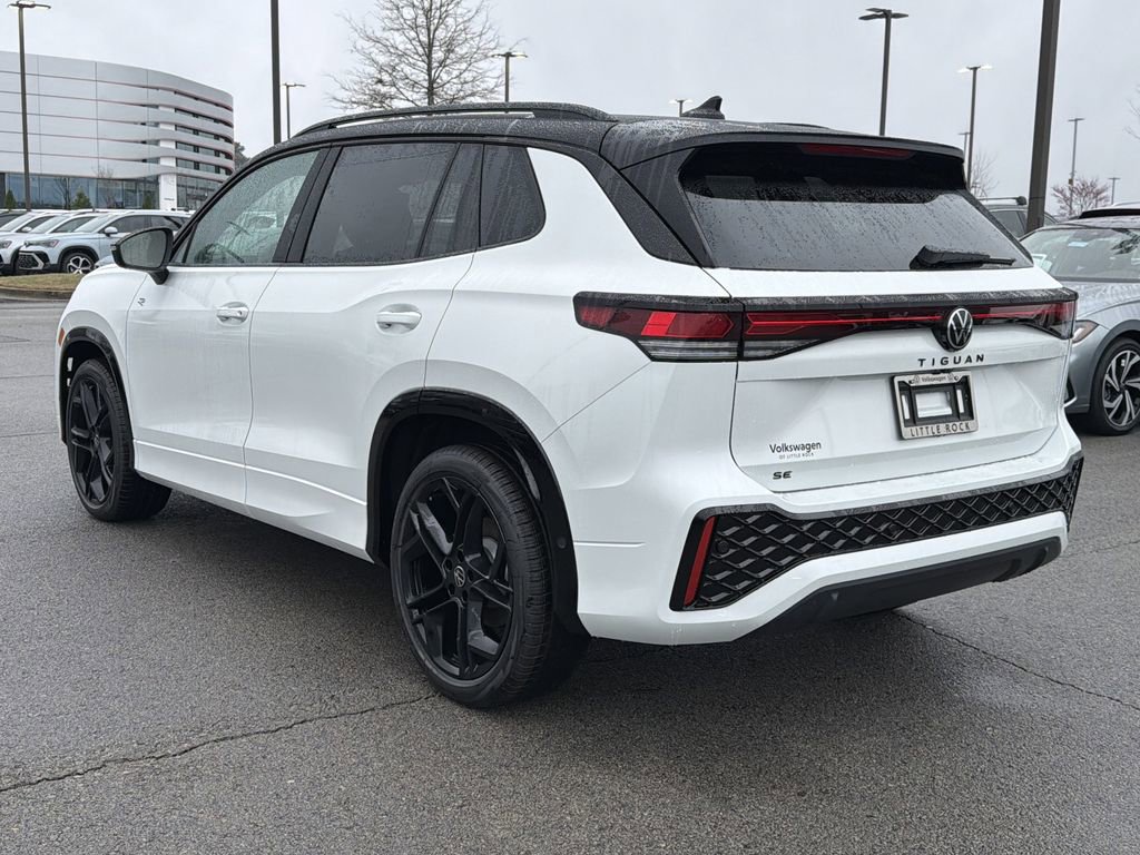 New 2026 Volkswagen Tiguan SE R-Line FWD image 3