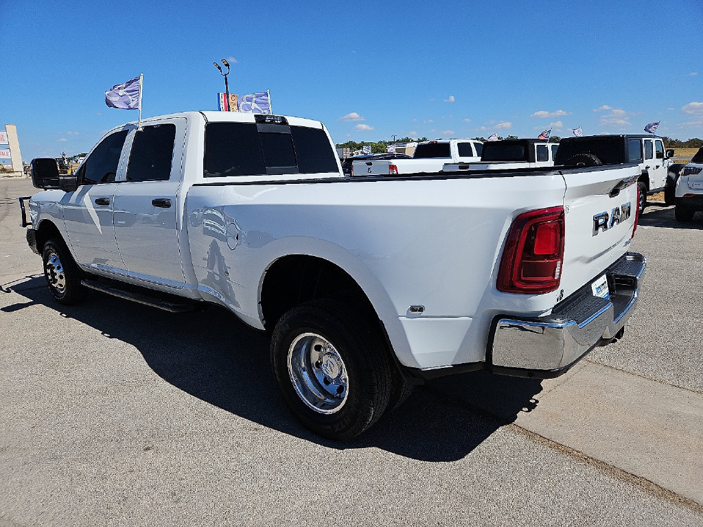 Used 2026 RAM 3500 Tradesman AWD/4WD image 4