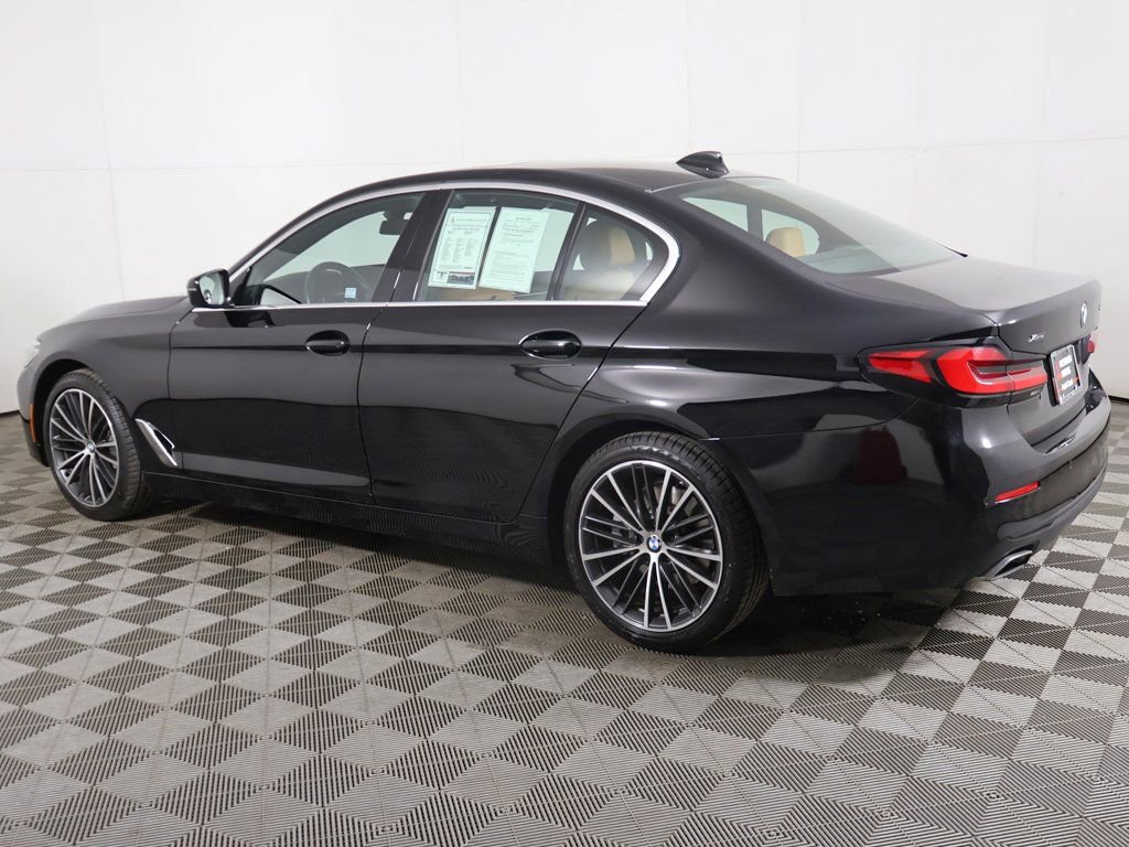 Used 2022 BMW 530i xDrive w/ M Sport Package image 15