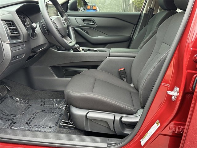 Certified 2025 Nissan Rogue S image 26