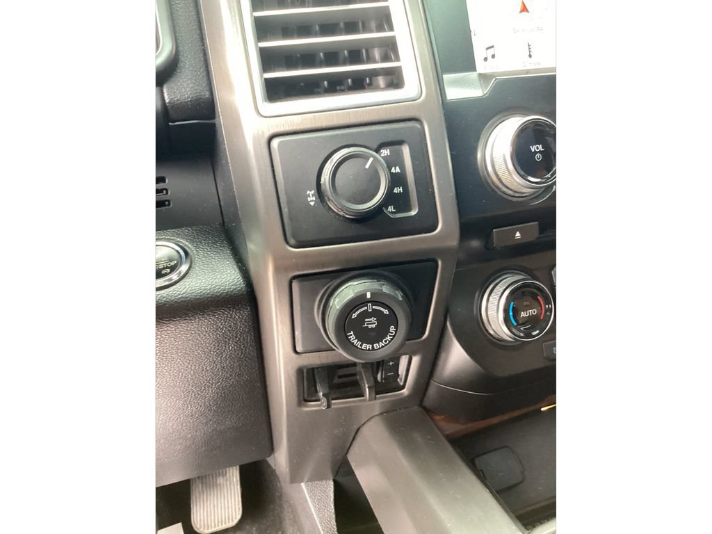 Used 2016 Ford F150 Limited AWD/4WD image 40