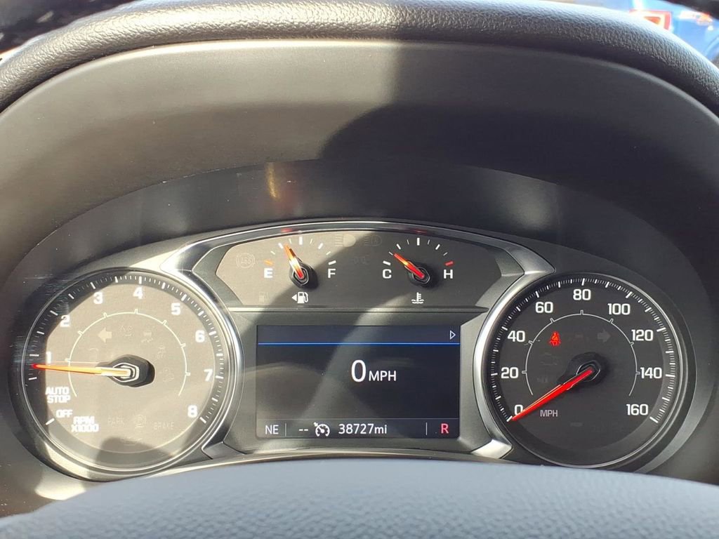 Used 2023 GMC Terrain SLT w/ Elevation Edition image 21