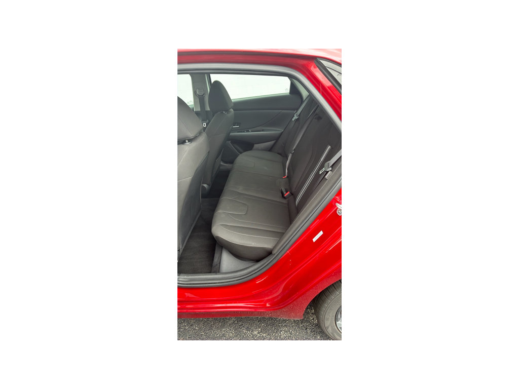 Used 2025 Hyundai Elantra SEL FWD image 10