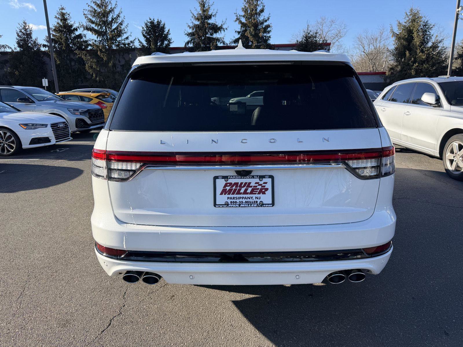 Used 2024 Lincoln Aviator Reserve w/ Equipment Group 201A image 5