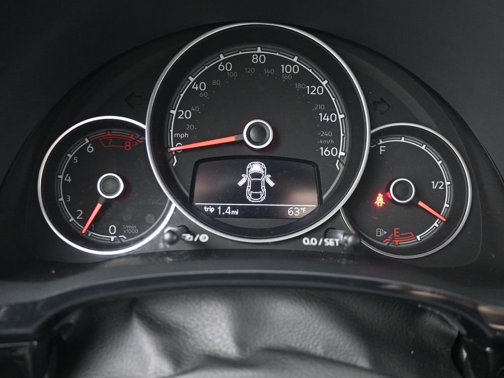 Used 2019 Volkswagen Beetle 2.0T S image 18