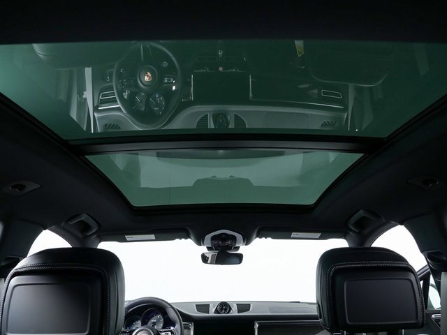 New 2026 Porsche Macan GTS image 19