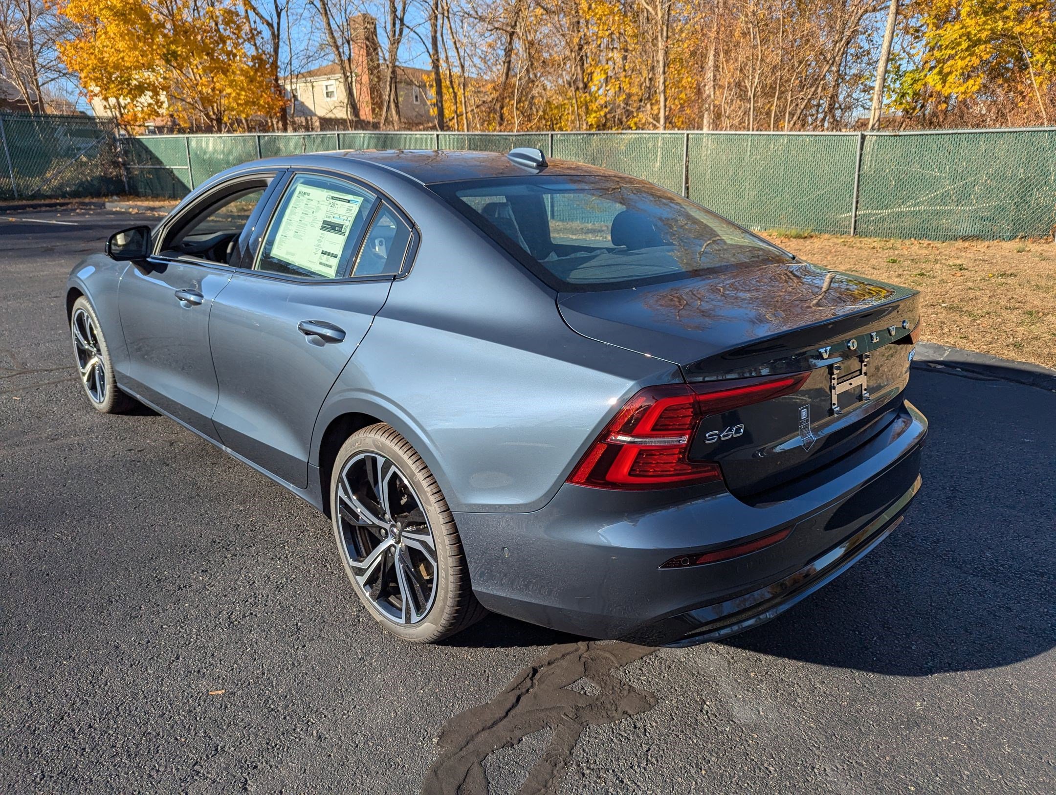 New 2025 Volvo S60 B5 Plus w/ Climate Package image 5