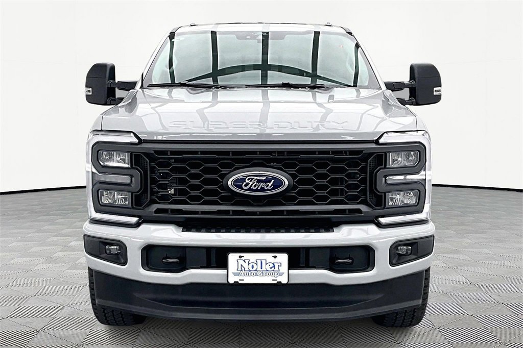Used 2026 Ford F250 XL w/ STX Appearance Package image 3