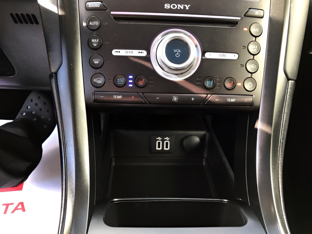 Used 2019 Ford Fusion Energi Titanium FWD image 20