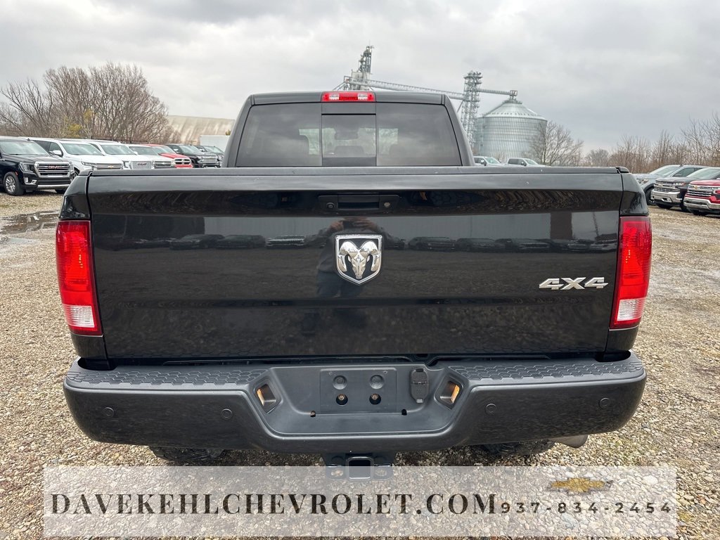 Used 2018 RAM 2500 Big Horn w/ Sport Appearance Group image 4