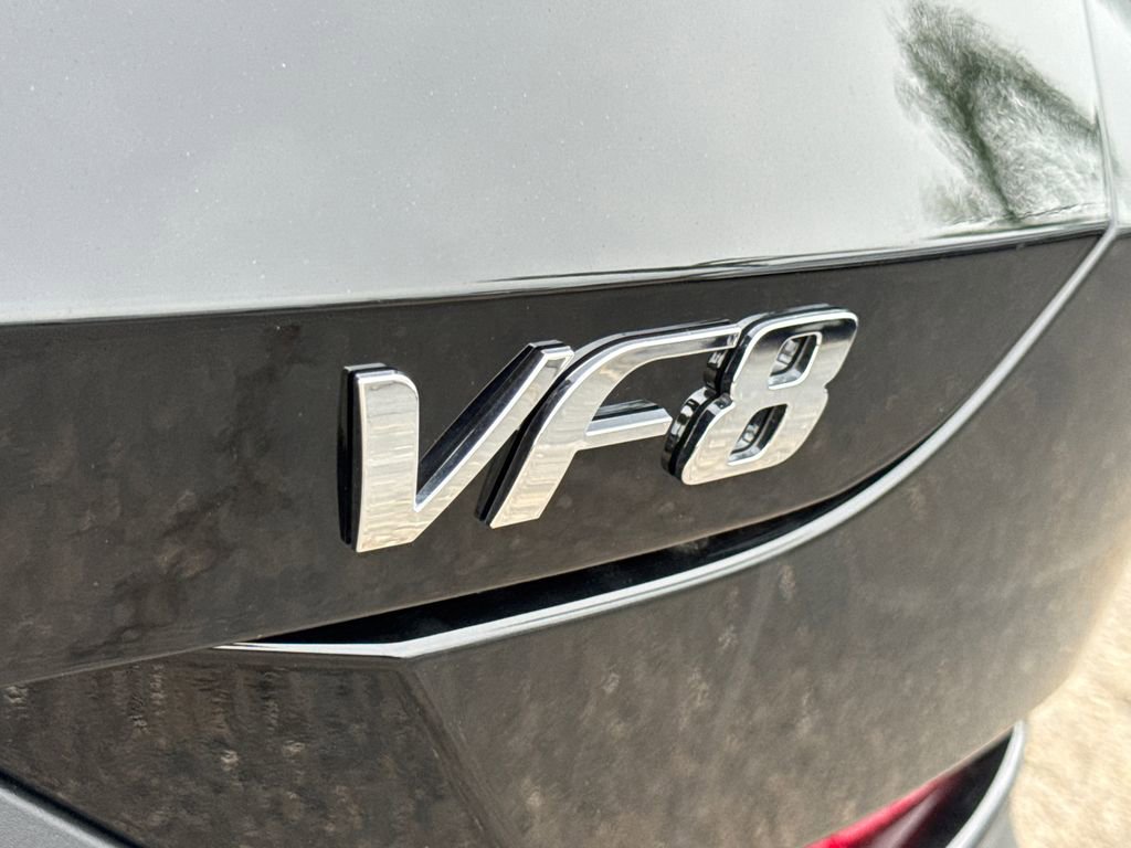 New 2025 VinFast VF 8 Eco AWD/4WD image 11