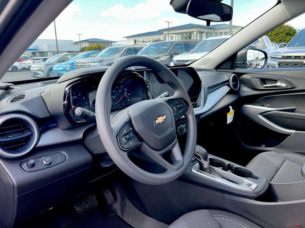 New 2026 Chevrolet Trax LS w/ Driver Confidence Package FWD image 10