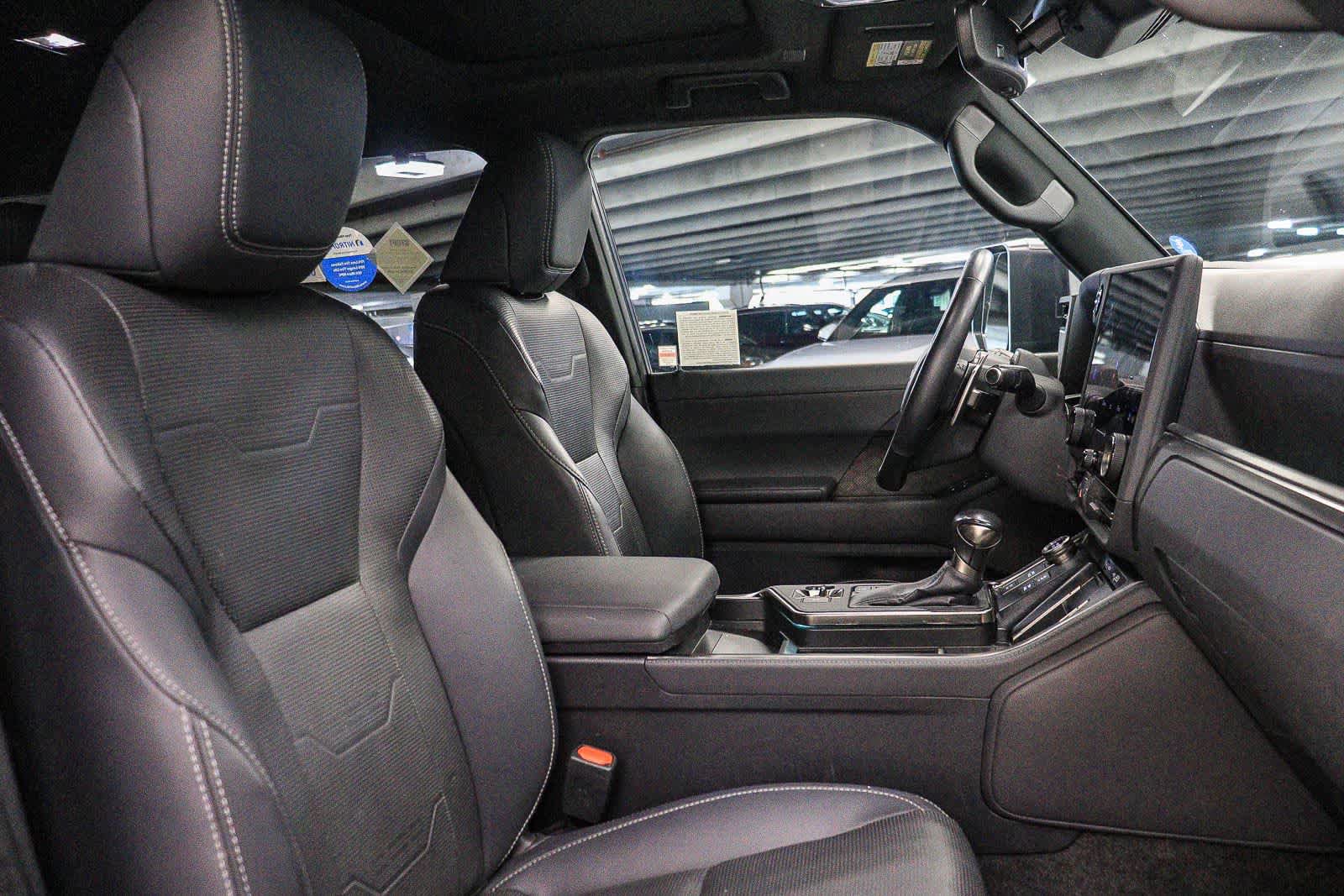Used 2024 Lexus GX 550 w/ Cold Area Package AWD/4WD image 17