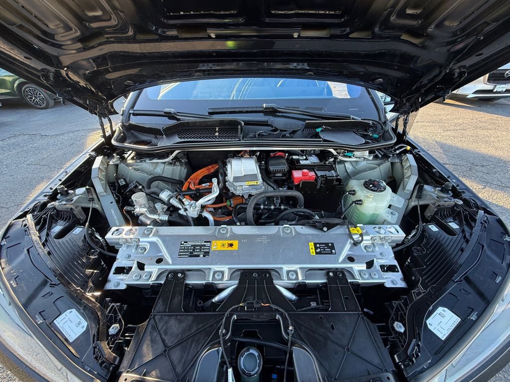 Used 2023 BMW iX xDrive50 w/ Ultimate Package 2 image 23