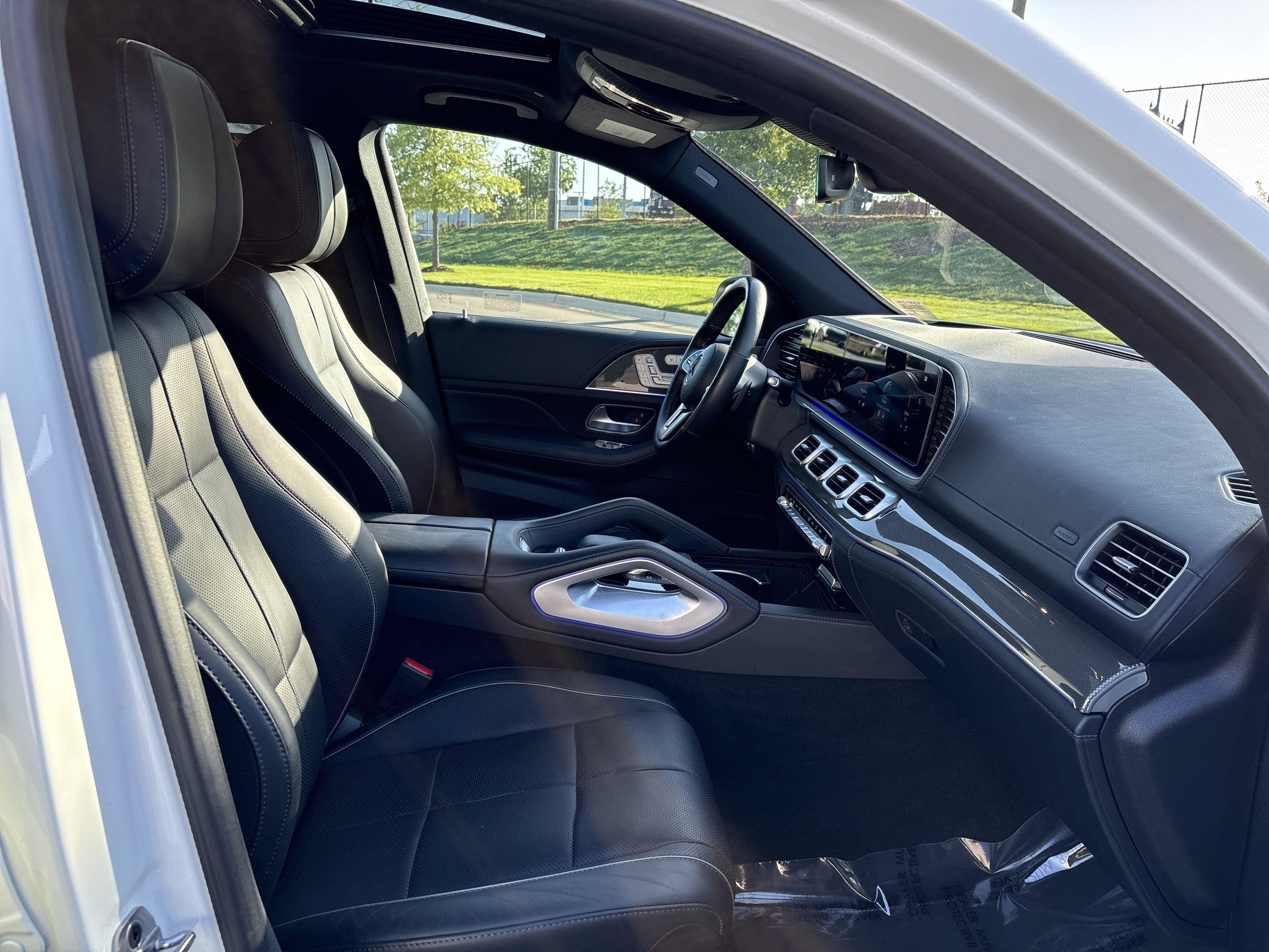 Used 2022 Mercedes-Benz GLS 450 4MATIC image 25