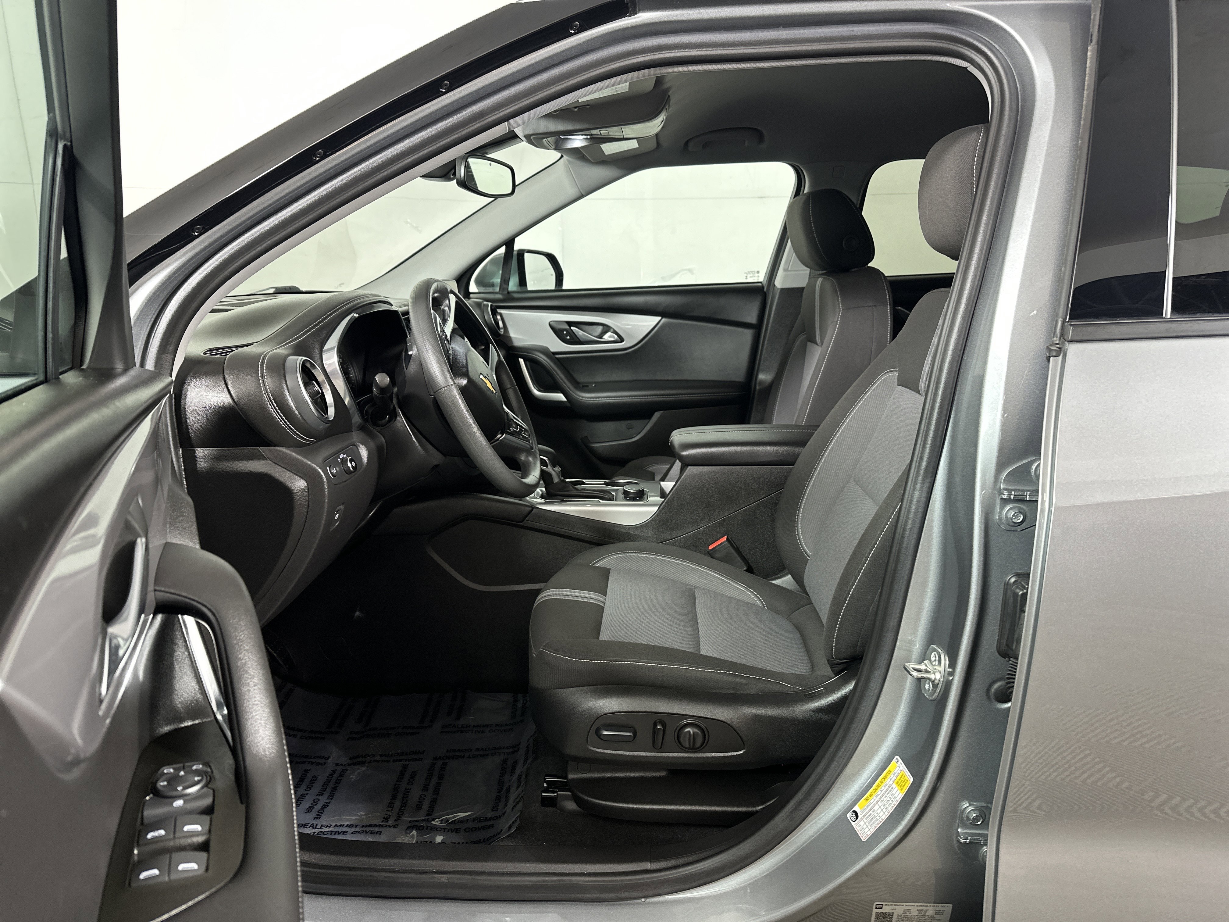 Used 2024 Chevrolet Blazer LT w/ Convenience Package FWD image 10
