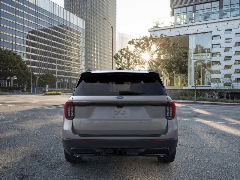 New 2025 Ford Explorer ST-Line w/ Premium Package RWD image 6