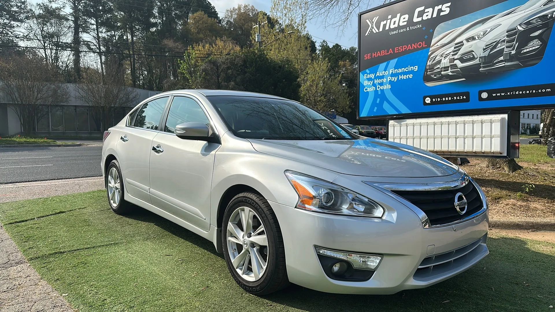 Used 2015 Nissan Altima 2.5 SL w/ Technology Package image 1