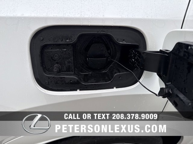 Used 2024 Lexus RX 450h AWD w/ Luxury Package image 22