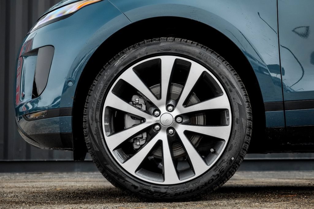 New 2026 Land Rover Range Rover Evoque S AWD/4WD image 4