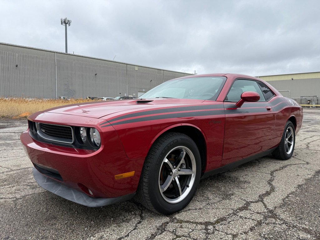 Used 2010 Dodge Challenger SE image 7