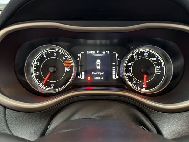 Used 2016 Jeep Cherokee 75th Anniversary AWD/4WD image 15