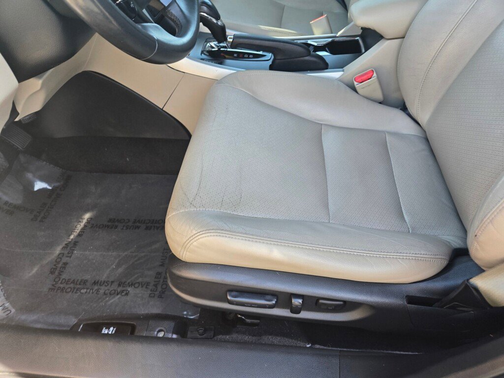 Used 2015 Honda Accord Touring image 21