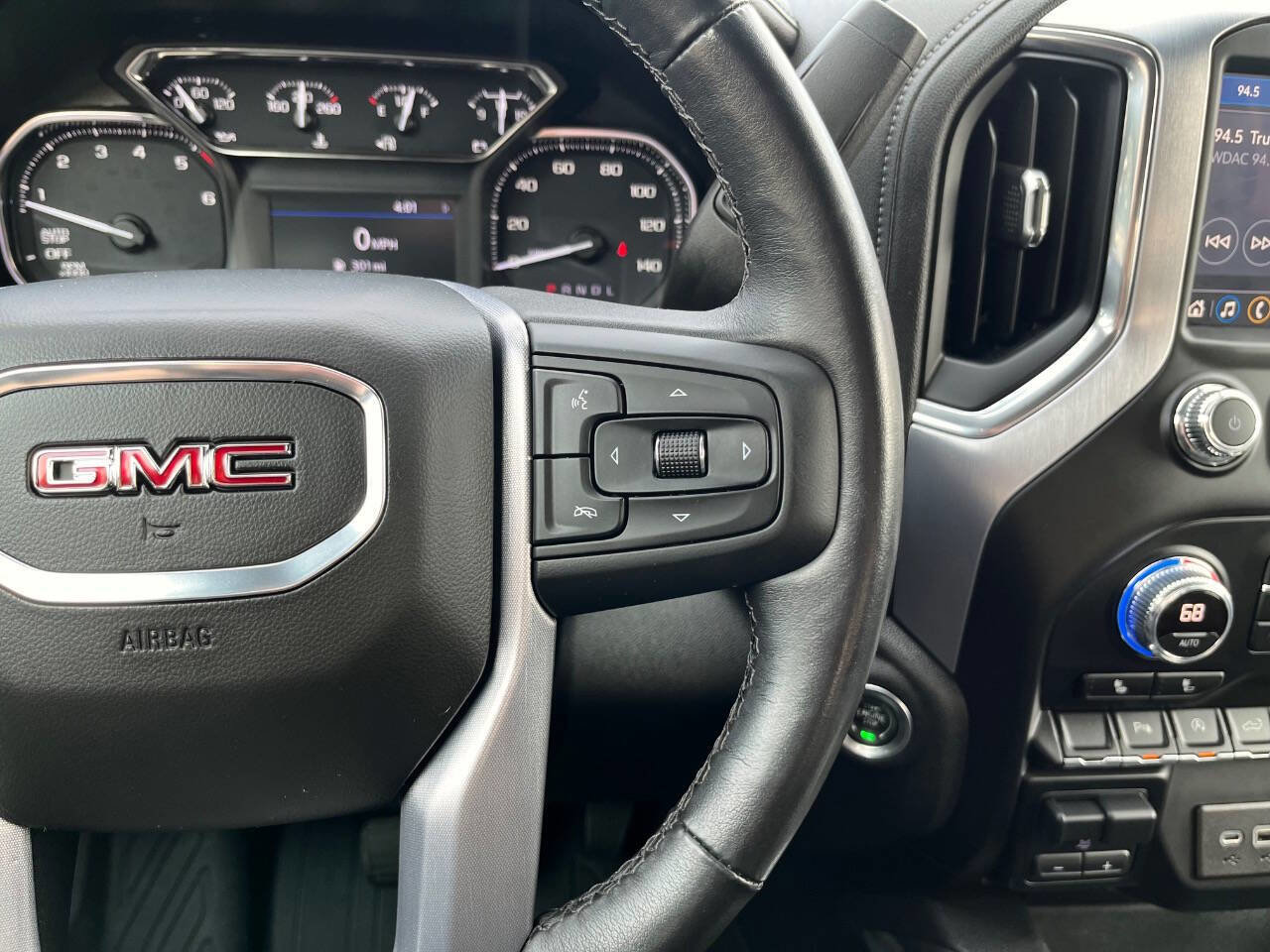 Used 2021 GMC Sierra 1500 Elevation w/ Preferred Package image 22