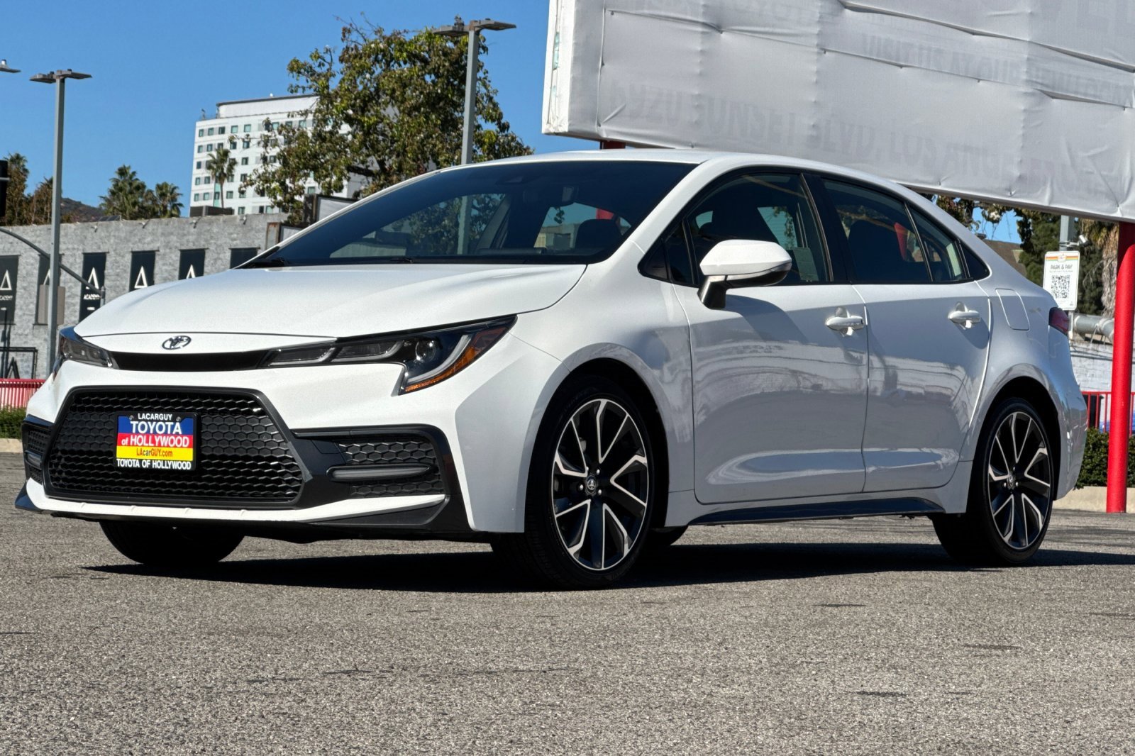 Used 2022 Toyota Corolla SE image 8