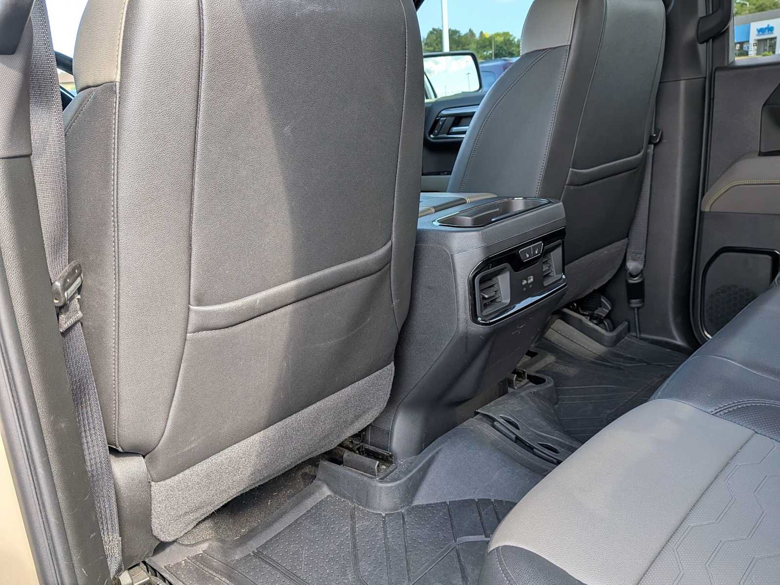 Used 2022 Chevrolet Silverado 1500 ZR2 w/ Technology Package AWD/4WD image 18