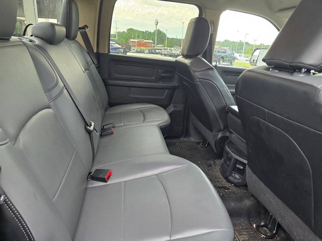 Used 2020 RAM 2500 Tradesman w/ Chrome Appearance Group AWD/4WD image 9
