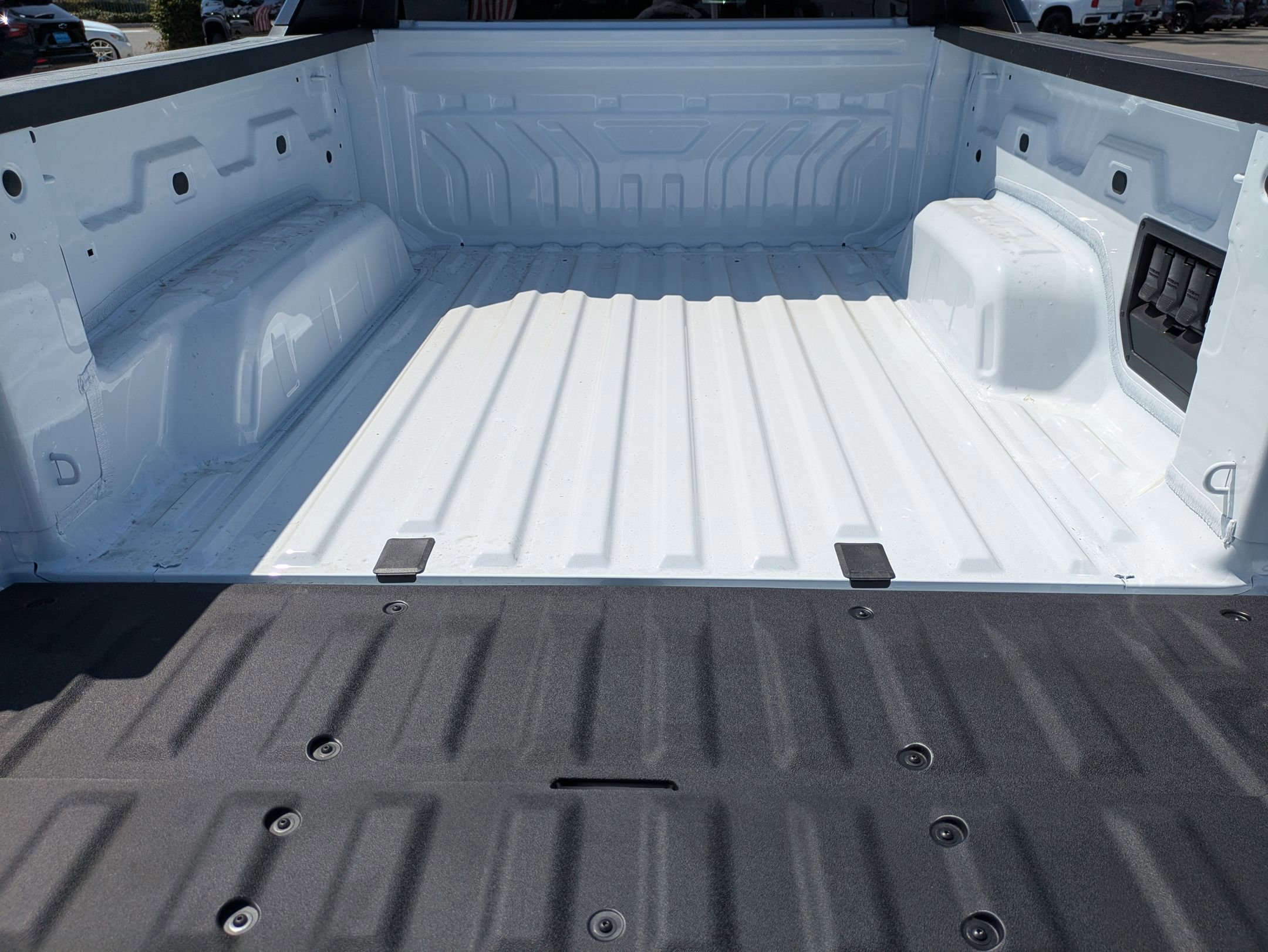 New 2026 Chevrolet Silverado EV LT image 26