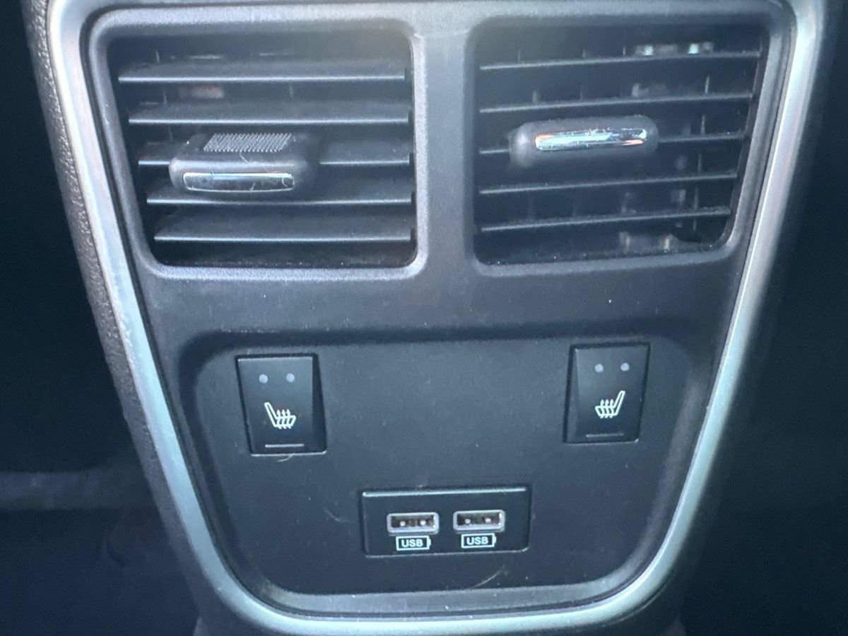 Used 2018 Dodge Charger R/T Scat Pack RWD image 32