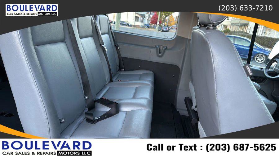 Used 2016 Ford Transit 350 XL image 28