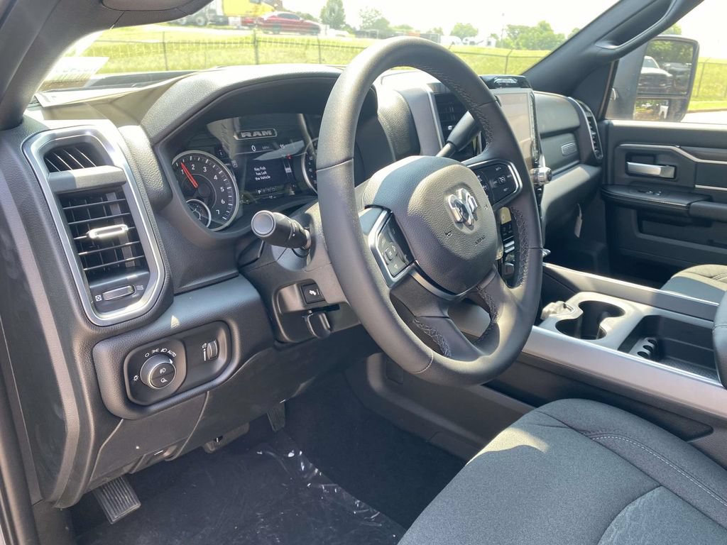 New 2026 RAM 2500 Big Horn AWD/4WD image 45