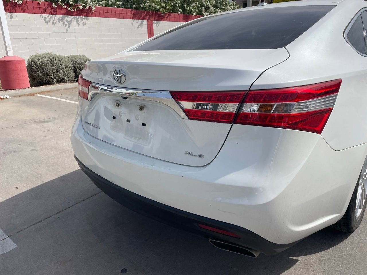 Used 2015 Toyota Avalon XLE Premium image 4