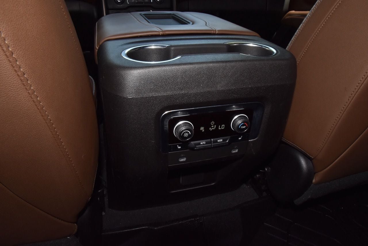 Used 2021 Chevrolet Tahoe High Country w/ Premium Package RWD image 19