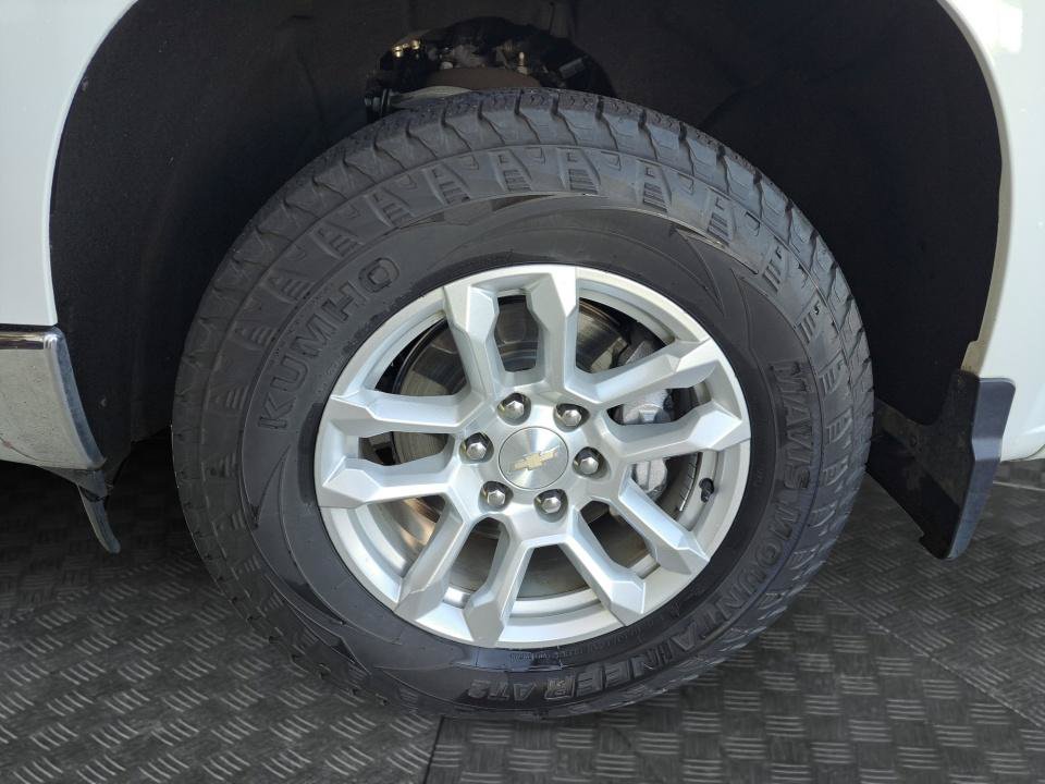 Used 2023 Chevrolet Silverado 1500 LT AWD/4WD image 21