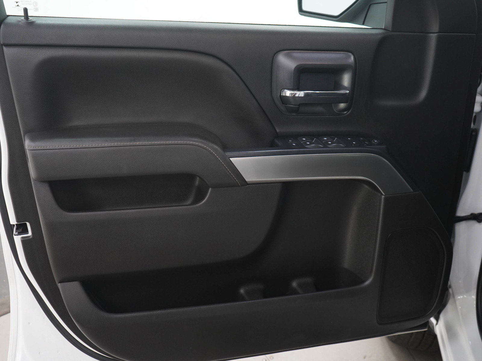 Used 2018 Chevrolet Silverado 1500 LT w/ All Star Edition AWD/4WD image 20