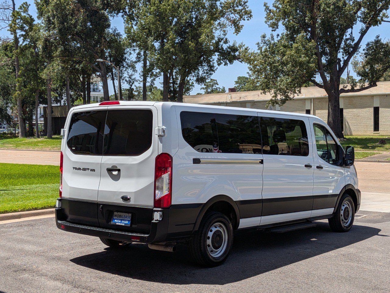 Used 2023 Ford Transit 350 XL RWD image 5