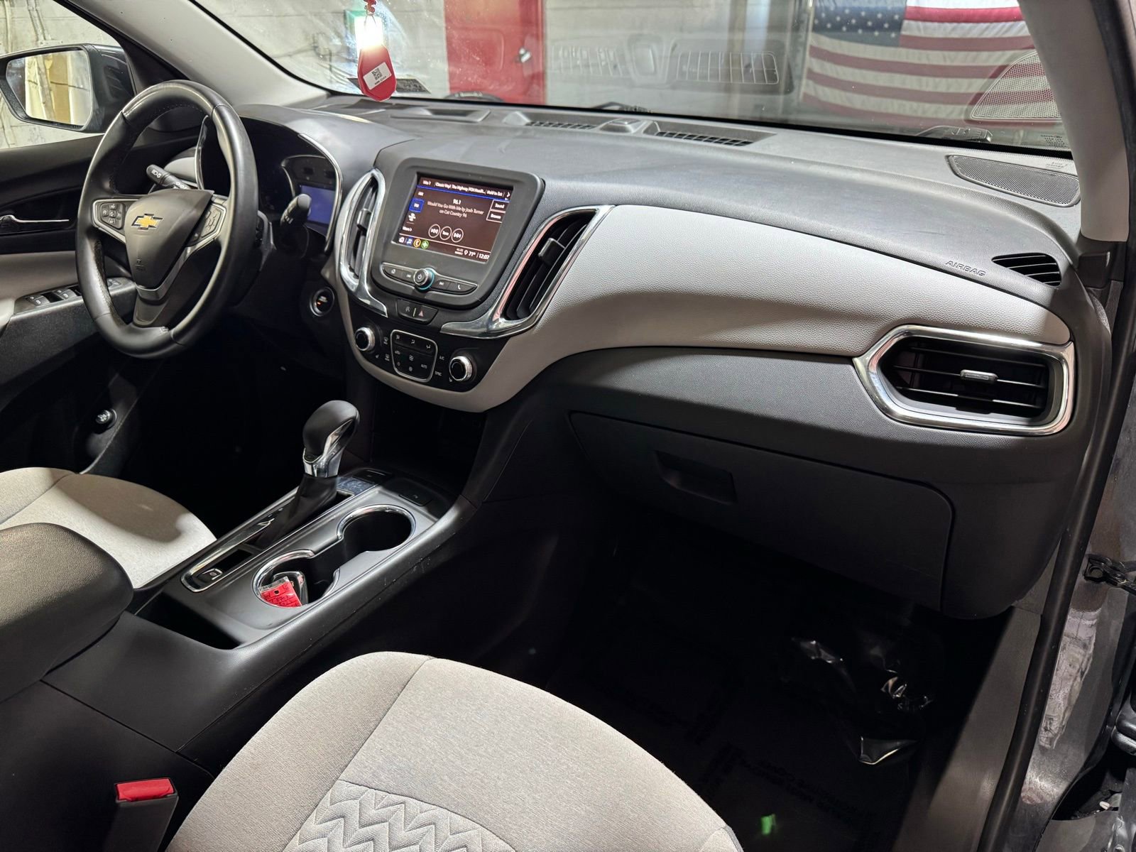 Used 2023 Chevrolet Equinox LT w/ Driver Convenience Package image 22