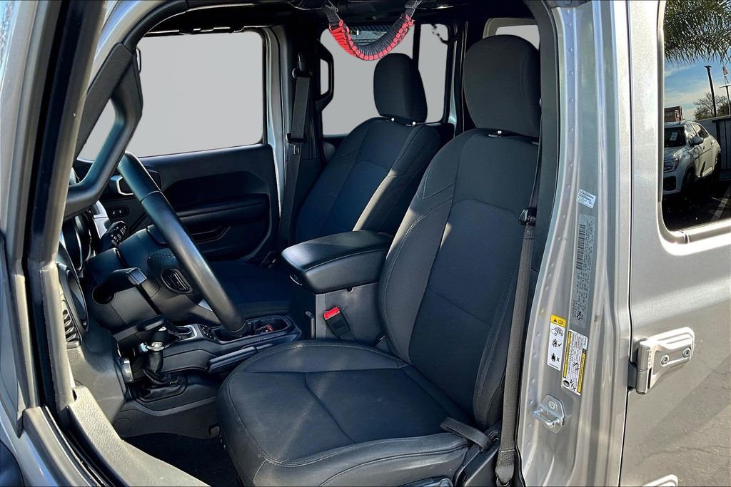 Used 2018 Jeep Wrangler Unlimited Sport S image 18