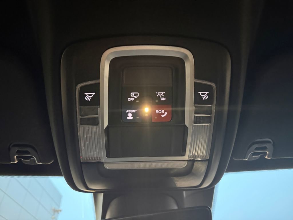 Used 2024 RAM 1500 Laramie image 30